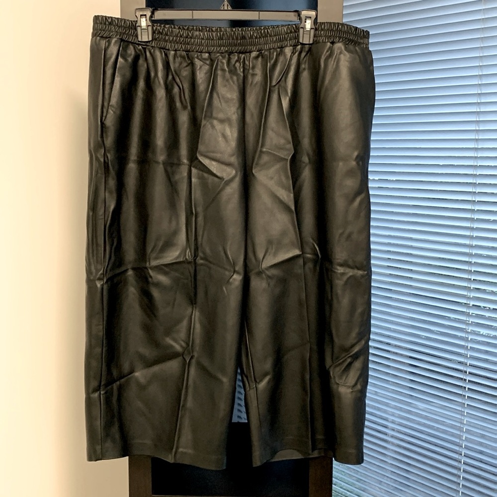 Eloquii Size 22 black cropped wide leg leather pants